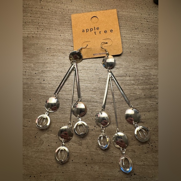 Elegant Silver Dangle Earrings - Picture 2 of 2